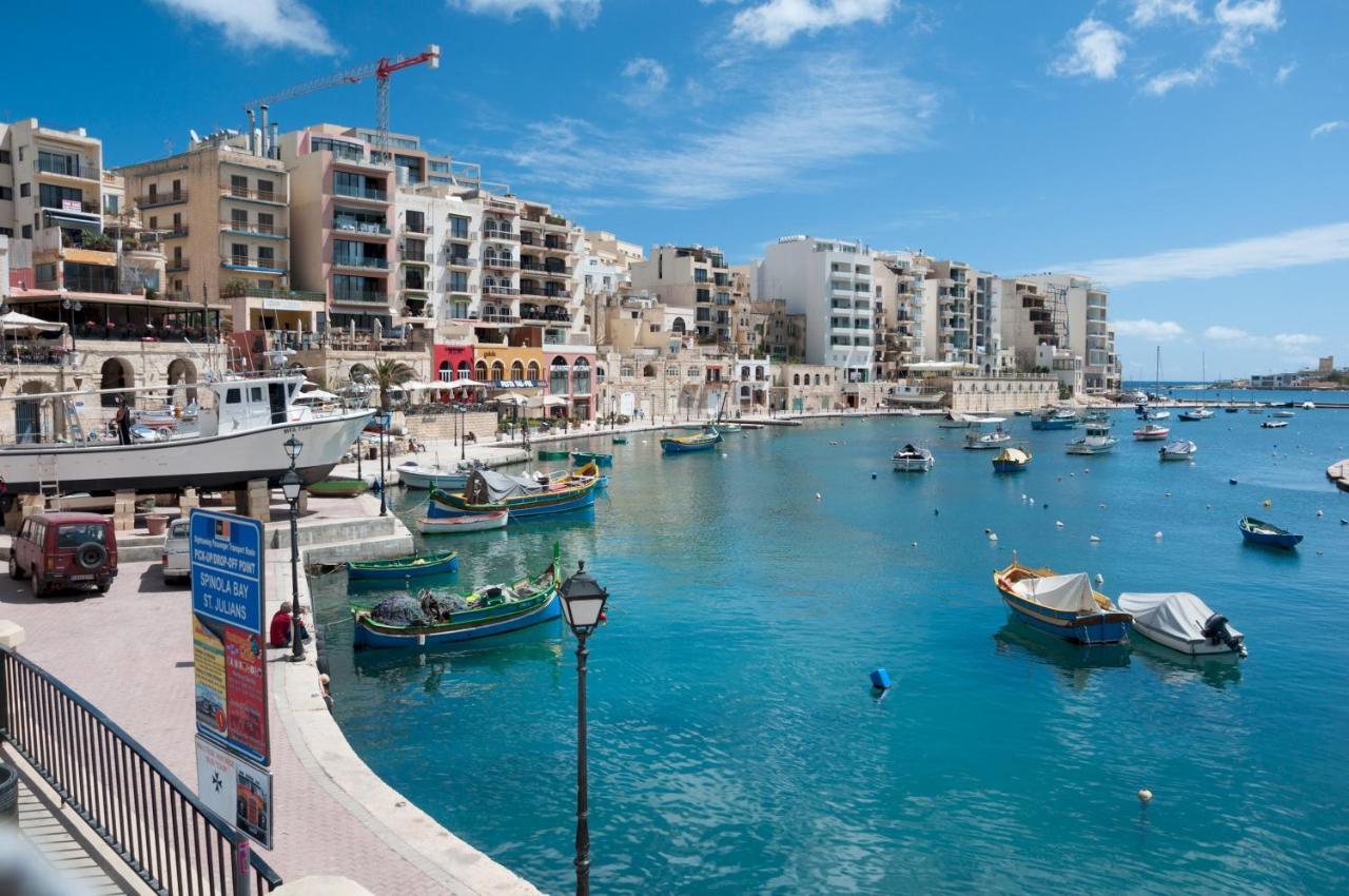 Spacious Apartment Steps To The Promenade Sliema Exterior foto